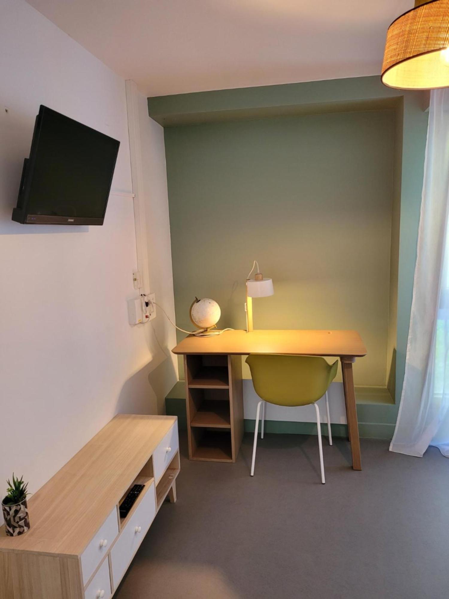 Twenty Business Flats Jouy-En-Josas Aparthotel Exterior foto